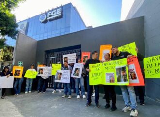 “Devuélvame a mi hijo”: pide madre de Javier frente a la FGE