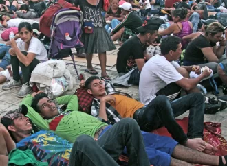 Gobierno de México también dará 110 dólares mensuales a migrantes repatriados de Ecuador y Colombia