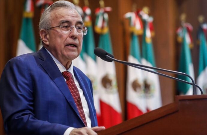 Rocha felicita a diputados por elegir a Claudia Sánchez Kondo como Fiscal de Sinaloa