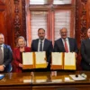 Firma Chihuahua carta de compromiso y cooperación con Francia